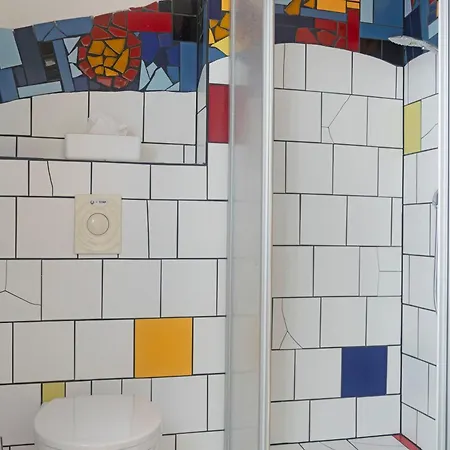بيت ضيافة Weingut Hirn &hundertwasser-artikel Eußenheim